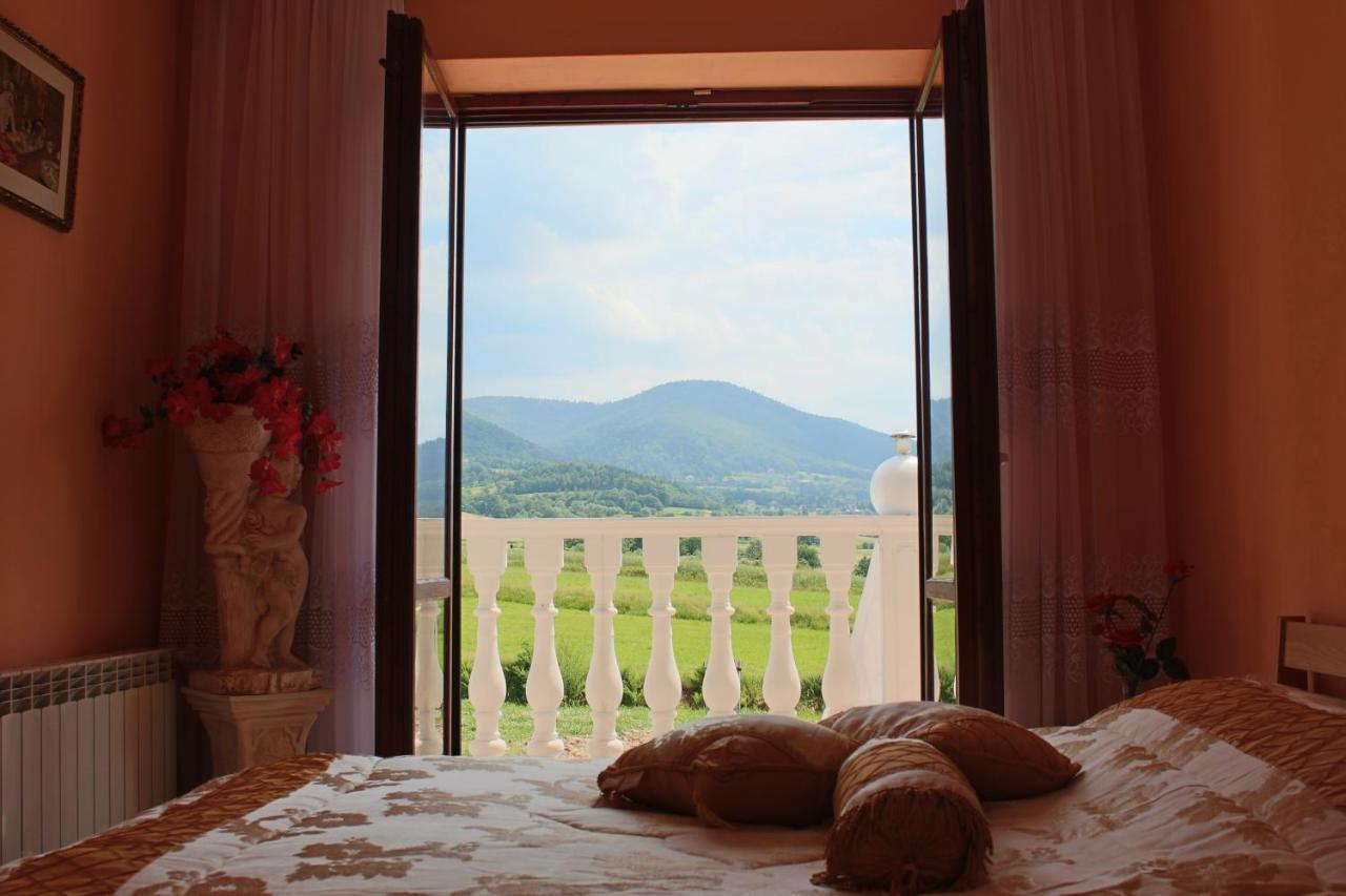 Wisniowa  Grand Panorama Bed & Breakfast エクステリア 写真